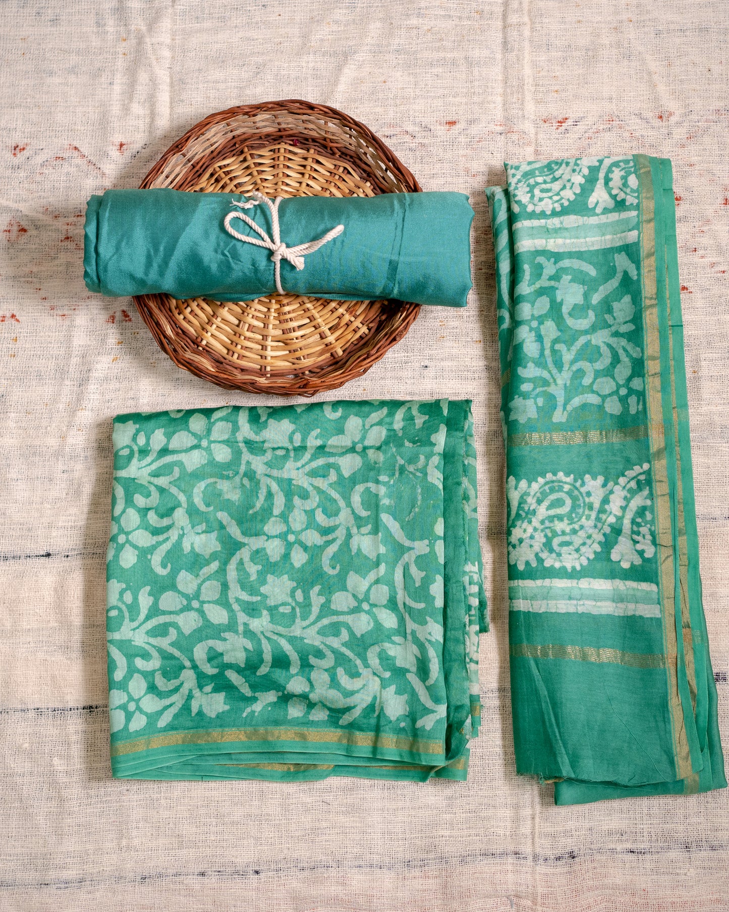 Green Maheshwari Silk Unstitched Suit